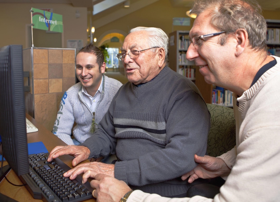 Volunteer opportunities all ages internet learning senior man volunteer